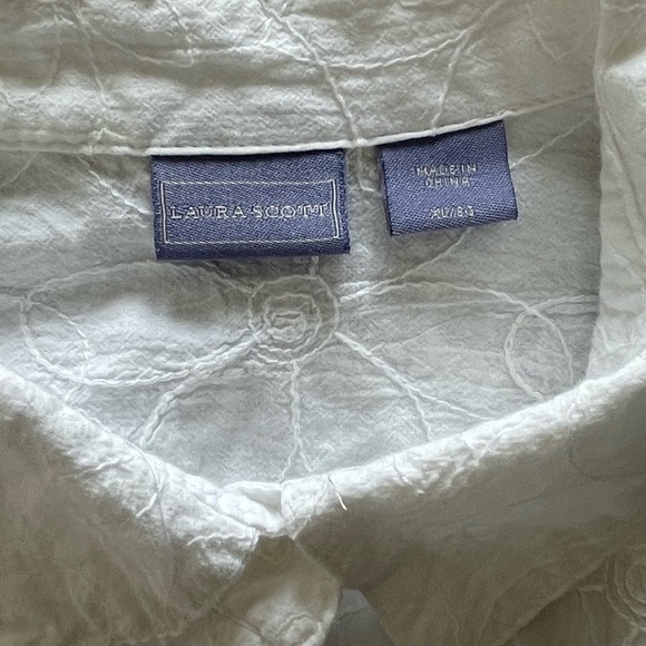 Laura Scott White Floral Embroidered 3/4 Roll Tab Sleeve Button Down Women’s XL - Picture 6 of 12